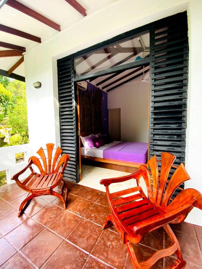 Surf N Spice - Hiriketiya Hotel Dickwella Exterior photo